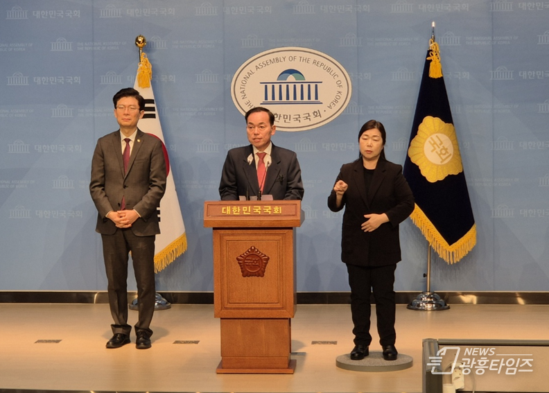 김윤식 전 시흥시장 탈당 기자회견