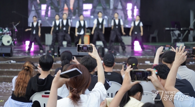 안산시, 제18회 청소년의 달 기념행사 '메타 열정유' 성료