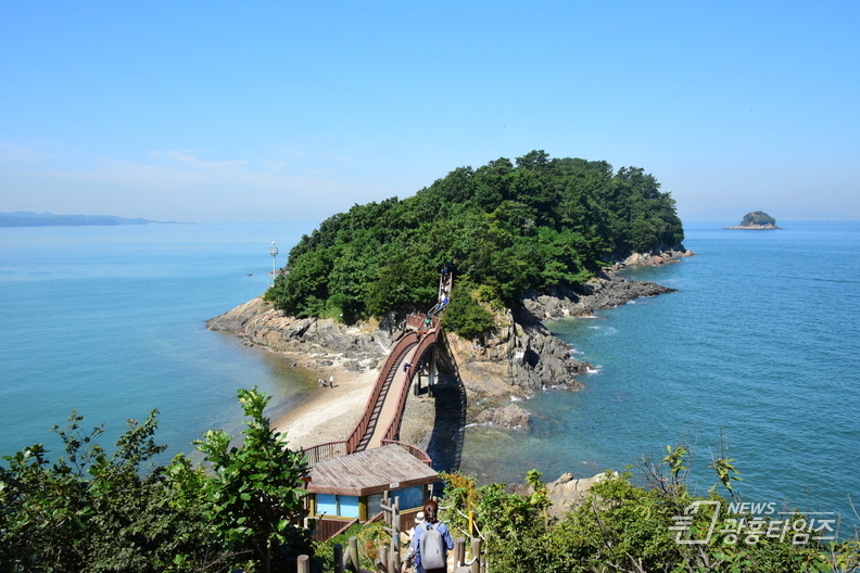 안산시, 대부도 내 구봉공원 새 단장… 전국구 관광지로 거듭 기대_구봉도 개미허리 탐방로