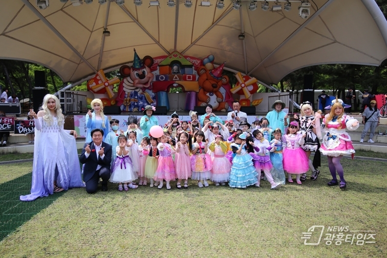 정이마을 동화축제에서 아이들은 동화 속 주인공이 되어본다