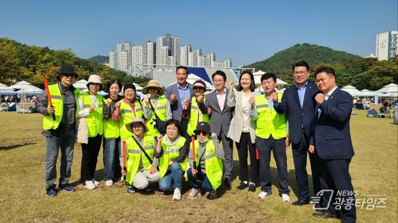 광명시, ‘2024 책축제’ 성황리에 개최_우루루시민안전봉사단