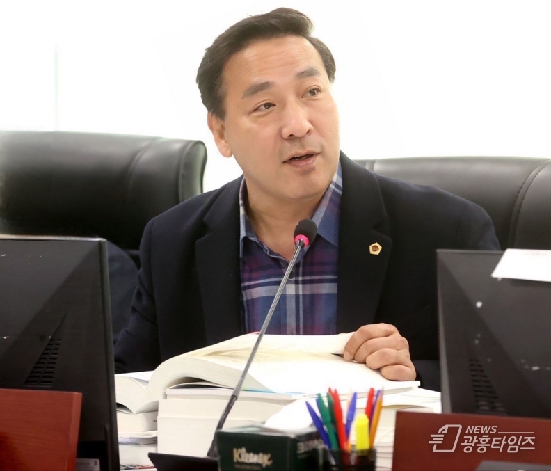 경기도의회 예산결산특별위원회 김용성 의원(더불어민주당, 광명4)