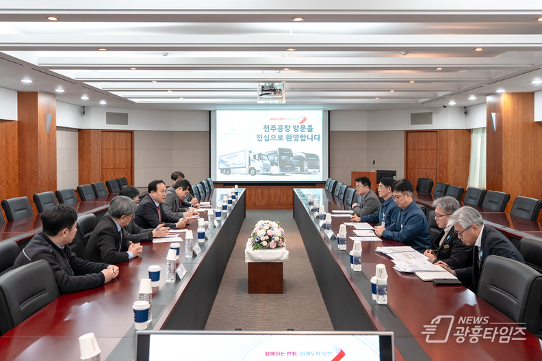 이권재 오산시장, 현대차 전주공장 방문 “서울역行 광역버스 투입차량 조기 출고 요청”
