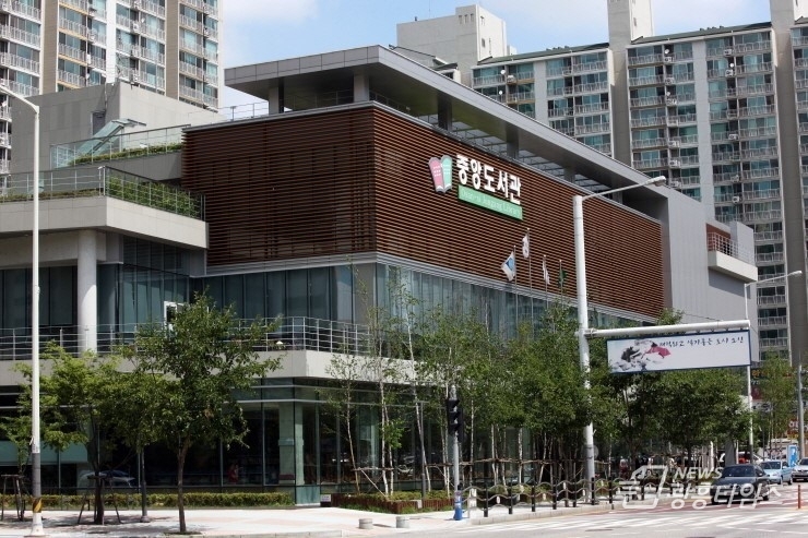 오산시 중앙도서관, 가정의 달 맞이 어린이 인형극 '방귀쟁이 며느리' 공연 개최