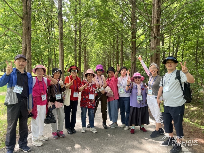 광명시립하안종합사회복지관, 온(ON)동네 마을문화활동 휠체어 이용 장애인과 함께하는 ”물향기 따라 떠나는 숲길 나들이“ 진행