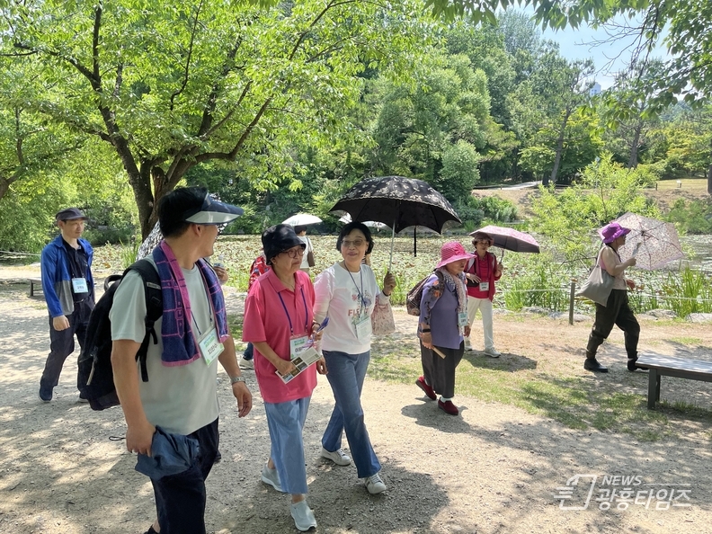 광명시립하안종합사회복지관, 온(ON)동네 마을문화활동 휠체어 이용 장애인과 함께하는 ”물향기 따라 떠나는 숲길 나들이“ 진행