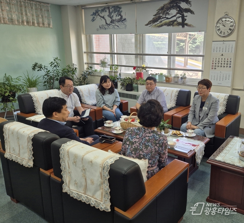 성복임 도의원, 군포 제4선거구 관내 학교 교육환경 점검 및 의견 청취