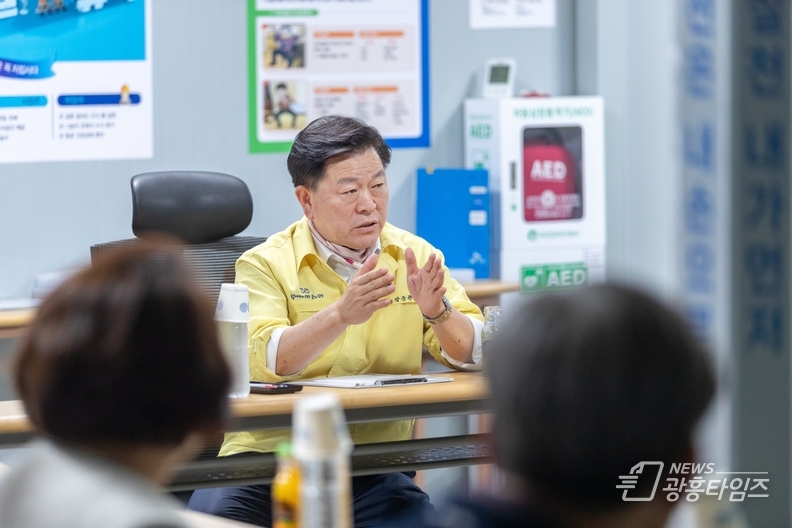 박승원 광명시장, 폭염 속 공사현장 직접 점검