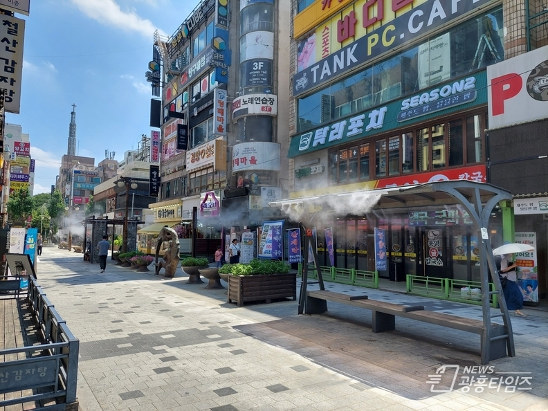 광명시, 폭염 잡는 ‘쿨링포그’ 운영… 도심 열섬 저감 나서