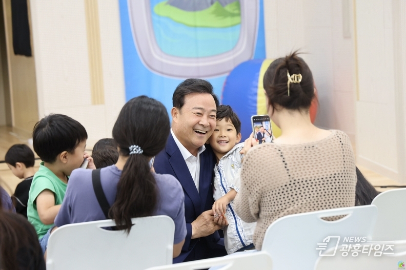김성제 의왕시장 “아이 키우기 좋은 도시 위해 최선 다할 것”