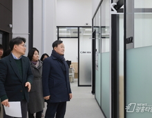 김성제 의왕시장, 글로벌인재센터 부곡분원 리모델링 현장 방문…차질 없는 개관 당부1