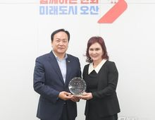 오산시, 이룸봉사단 김명숙 회장 '1일 명예시장' 위촉!