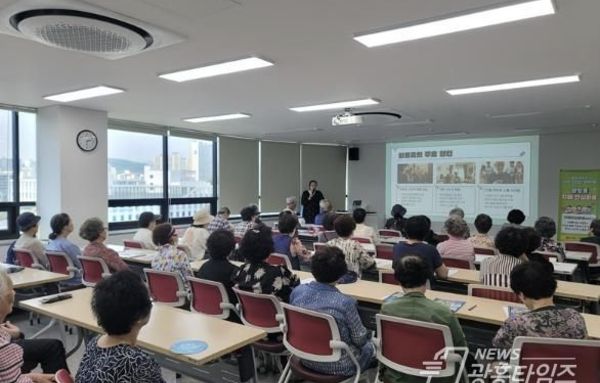 군포시, 소득기준 폐지로 모든 치매환자 치료비 지원!