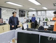 하은호 군포시장, 신속한 구조활동 펼친 소방대원 격려...철쭉축제 안전 대응도 당부!