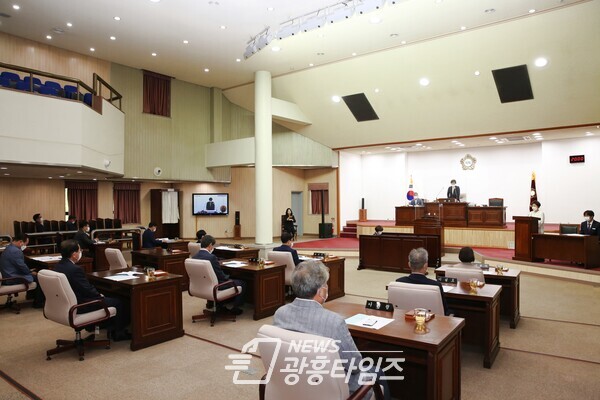 제254회 군포시의회 임시회 본회의(사진제공=군포시의회) 제254회 군포시의회 임시회 본회의(사진제공=군포시의회)