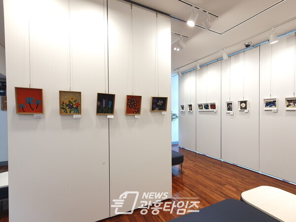 광명시 연서도서관 연서갤러리(사진제공=연서도서관) 광명시 연서도서관 연서갤러리(사진제공=연서도서관)