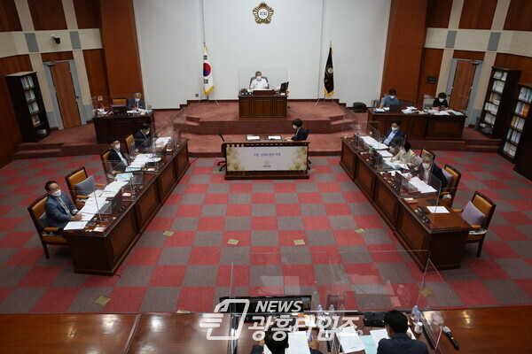 군포시의회 조례특위, 시민 위한 심사 ‘시작’(사진제공=군포시의회)