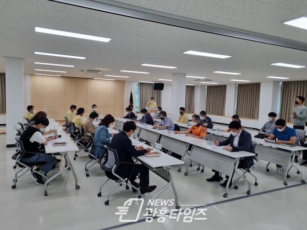 외국인코로나19대책회의(사진제공=시흥시) 외국인코로나19대책회의(사진제공=시흥시)