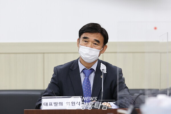 장태환 의원, 경기도 걷기 활성화 지원 조례안 상임위 가결(사진제공=경기도의회) 장태환 의원, 경기도 걷기 활성화 지원 조례안 상임위 가결(사진제공=경기도의회)