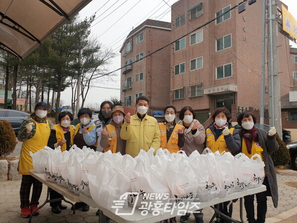 군자적십자봉사회_온정(제공=군자동 행정복지센터) 군자적십자봉사회_온정(제공=군자동 행정복지센터)