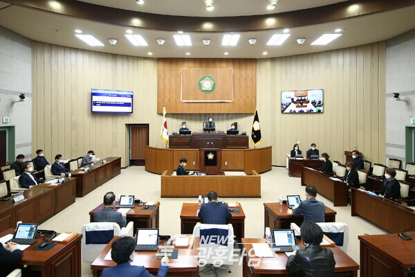 의왕시의회, 제283회 임시회 폐회(제공=의왕시의회) 의왕시의회, 제283회 임시회 폐회(제공=의왕시의회)