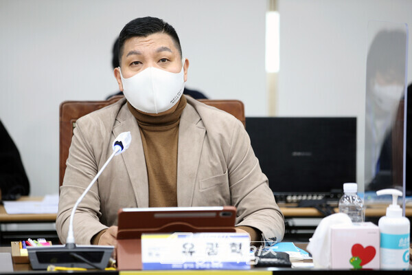 유광혁의원, 경기도-경기도의회 정책토론대축제 좌장 맡아(제공=경기도의회) 유광혁의원, 경기도-경기도의회 정책토론대축제 좌장 맡아(제공=경기도의회)