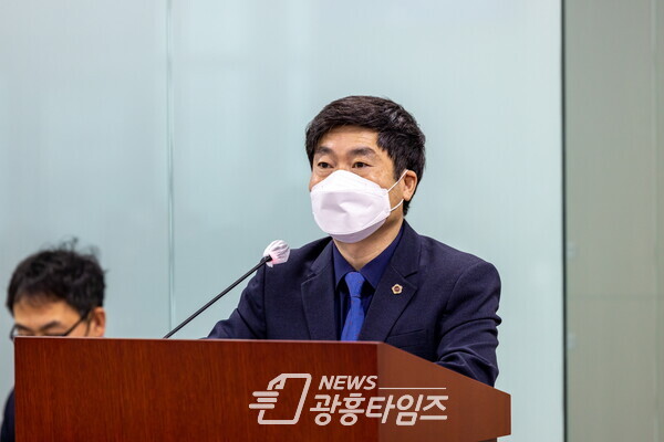 정대운 의원, 공공주택 특별법 개정 건의안 상임위 통과(제공=경기도의회) 정대운 의원, 공공주택 특별법 개정 건의안 상임위 통과(제공=경기도의회)