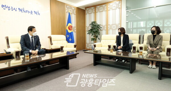 장현국 의장, 14일 경기도사회복지관협회 관계자 정담회 실시 (제공=경기도의회) 장현국 의장, 14일 경기도사회복지관협회 관계자 정담회 실시 (제공=경기도의회)