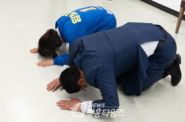 김윤호 더불어민주당 광명시장 예비후보, 임혜자 예비후보 지지선언(제공=김윤호 역동캠프) 김윤호 더불어민주당 광명시장 예비후보, 임혜자 예비후보 지지선언(제공=김윤호 역동캠프)