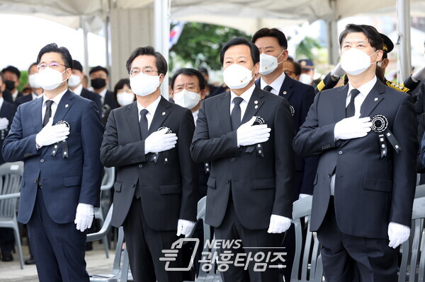 장현국 의장, 제67회 현충일 추념식 참석 (제공=경기도의회) 장현국 의장, 제67회 현충일 추념식 참석 (제공=경기도의회)