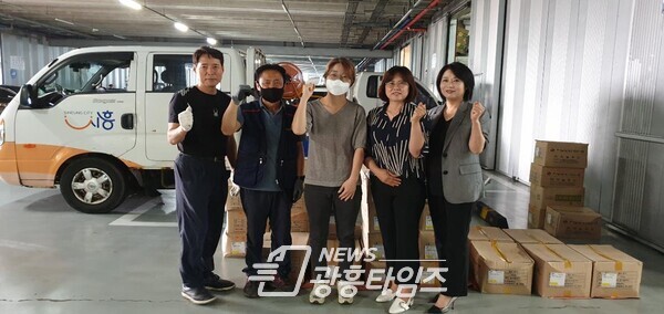 정왕3동 하늘푸드 냉동식품 후원(사진제공=정왕3동 행정복지센터) 정왕3동 하늘푸드 냉동식품 후원(사진제공=정왕3동 행정복지센터)