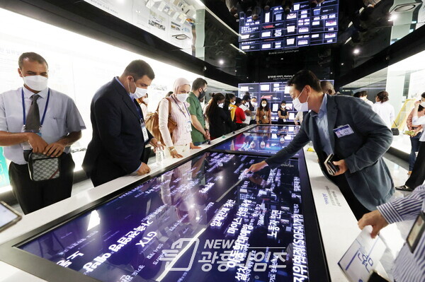 G20 각국 정책담당자, 도의회 의정관 경기마루 공식 방문지방의회 역사 배워가 (제공=경기도의회)
