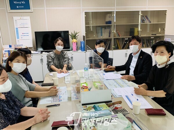 김영기·서성란 의원, 의왕 의무보육시설 협의회와 관리동 어린이집 운영 관련 논의(제공=김영기 의원실)