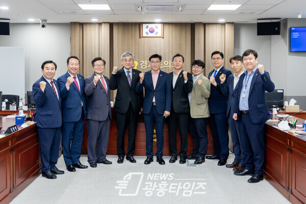 윤리특별위원회, 윤태길 위원장, 김시용·강태형 부위원장 선출(제공=경기도의회)