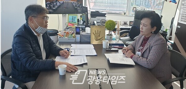 정윤경 의원, 다양한 아동돌봄분야 종사자 모두를 포괄할 수 있는 처우 필요(사진제공=경기도의회) 정윤경 의원, 다양한 아동돌봄분야 종사자 모두를 포괄할 수 있는 처우 필요(사진제공=경기도의회)