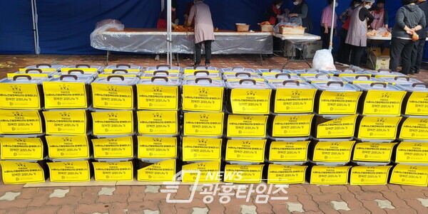 시흥시노인종합복지관, 김장 나눔(사진제공=시흥시노인종합복지관) 시흥시노인종합복지관, 김장 나눔(사진제공=시흥시노인종합복지관)