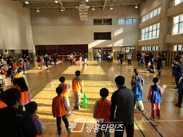  광명 빛가온초, 아빠와 함께하는 미니 올림픽(사진제공=광명교육지원청)