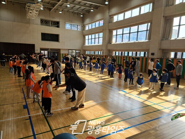  광명 빛가온초, 아빠와 함께하는 미니 올림픽(사진제공=광명교육지원청)