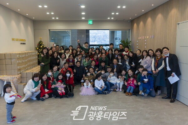 안산시 드림스타트, 우리동산교회로부터 선물꾸러미 131박스 기탁받아(사진제공=안산시) 안산시 드림스타트, 우리동산교회로부터 선물꾸러미 131박스 기탁받아(사진제공=안산시)