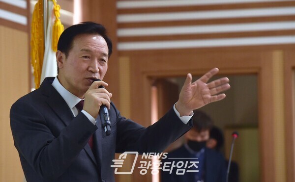 임태희 교육감 ‘학생, 교사, 학교가 달라졌어요’ “경기교육의 변화를 체감할 수 있도록 하겠다”(사진제공=경기도교육청)