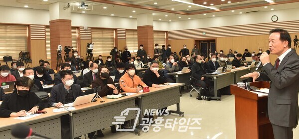 임태희 교육감 ‘학생, 교사, 학교가 달라졌어요’ “경기교육의 변화를 체감할 수 있도록 하겠다”(사진제공=경기도교육청)