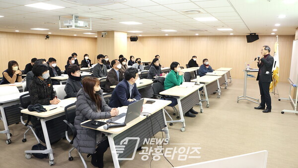 경기도의회, ‘알기쉬운 법령의 이해’ 특강으로 2023년 의원 직무역량 강화 스타트 (사진제공=경기도의회)