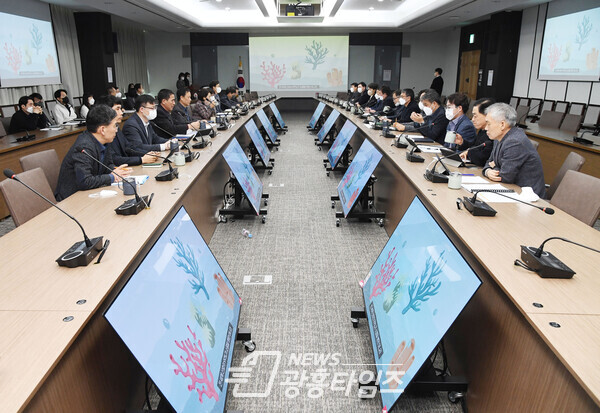 시흥시가 주요 시정 현안에 대한 논의와 부서별 소통을 위한 2월 첫 공감회의를 개최했다(사진제공=시흥시)