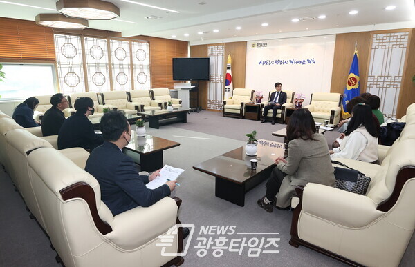 염종현 의장, ‘숲 교육’ 확대 위한 계속사업 발굴 제안...9일 한국숲유치원협회 경기지회 면담 (사진제공=광명시)