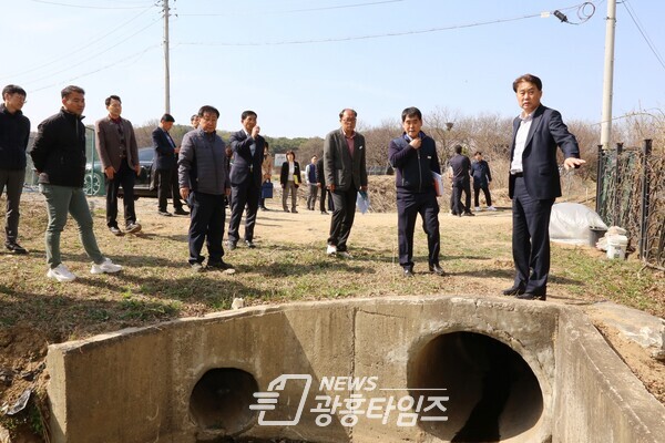 송부동 이동시장실 현장(사진제공=군포시)