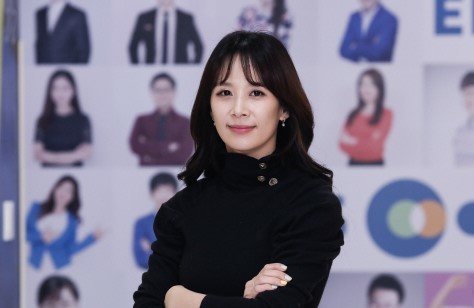 윤혜정 EBSi 강사. 네이버 블로그 ‘EBS’ 갈무리(출처:동아일보) 윤혜정 EBSi 강사. 네이버 블로그 ‘EBS’ 갈무리(출처:동아일보)