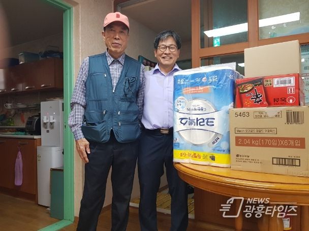 추석 맞아 경로당 위문품 전달