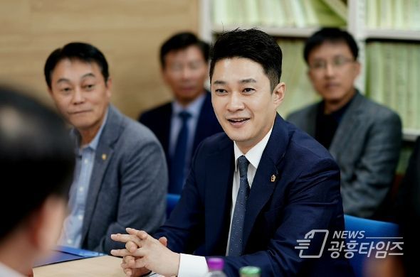 전석훈 경기도의원, 지역경제 성장을 위한 현장밀착 소통 활약