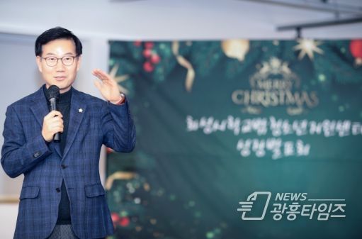 화성시의회 교육복지위원회 이해남 위원장 학교 밖 청소년으로부터 감사패 수여 받아