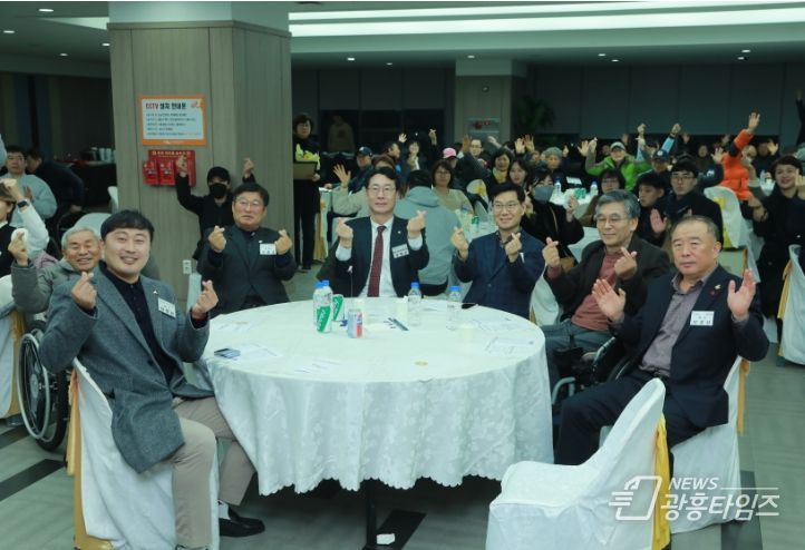 화성시의회 오문섭 부의장과 내외빈
